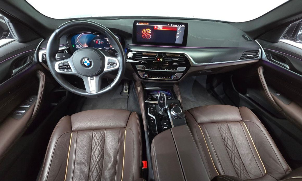 BMW 5-Series 523d M Sport, 2023