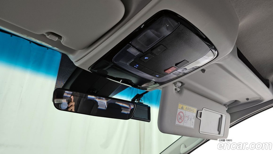Hyundai Staria Tourer 9-Seater, 2025
