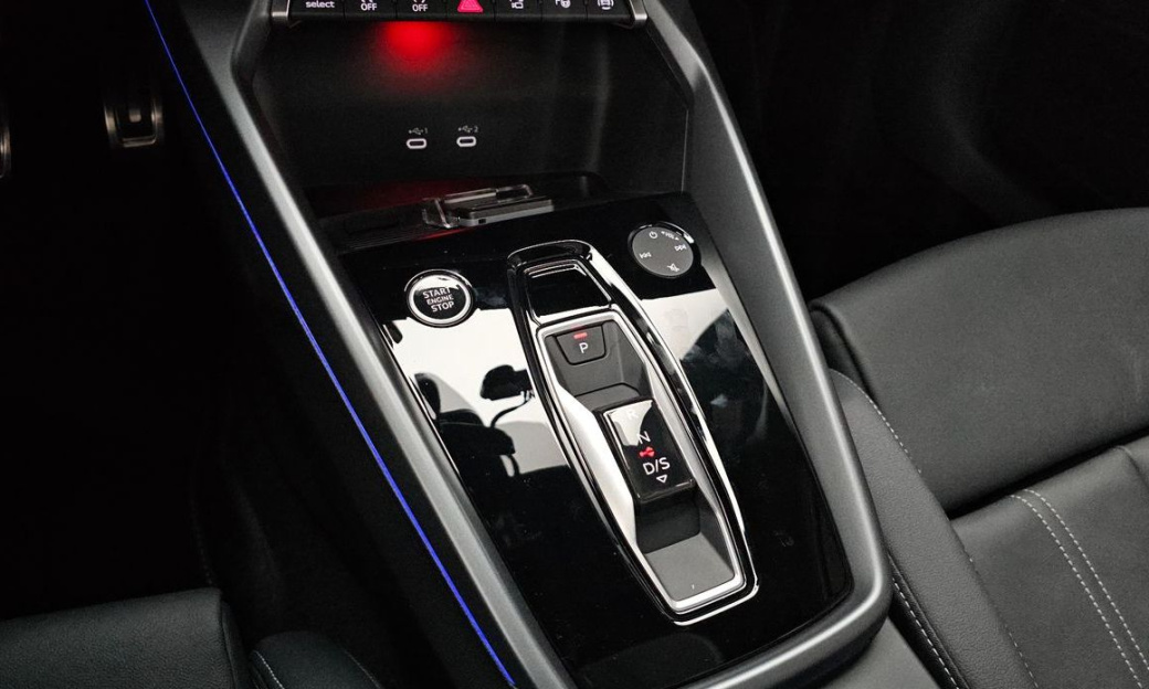 Audi A3 40 TFSI Quattro Premium, 2025