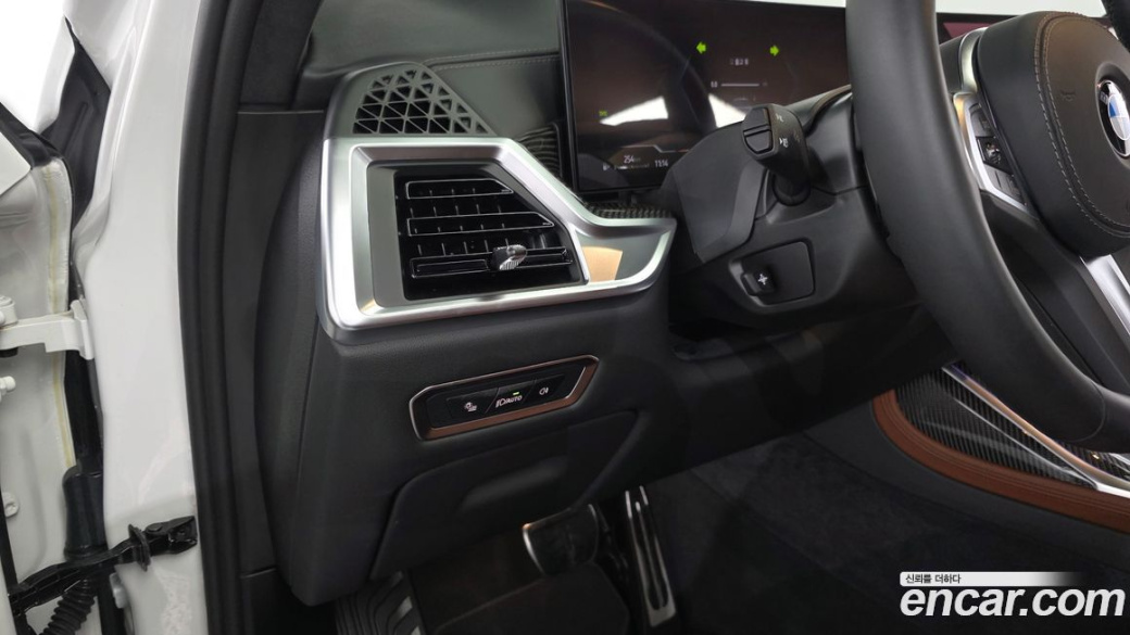 BMW X7 xDrive 40i M Sport 7STR, 2025