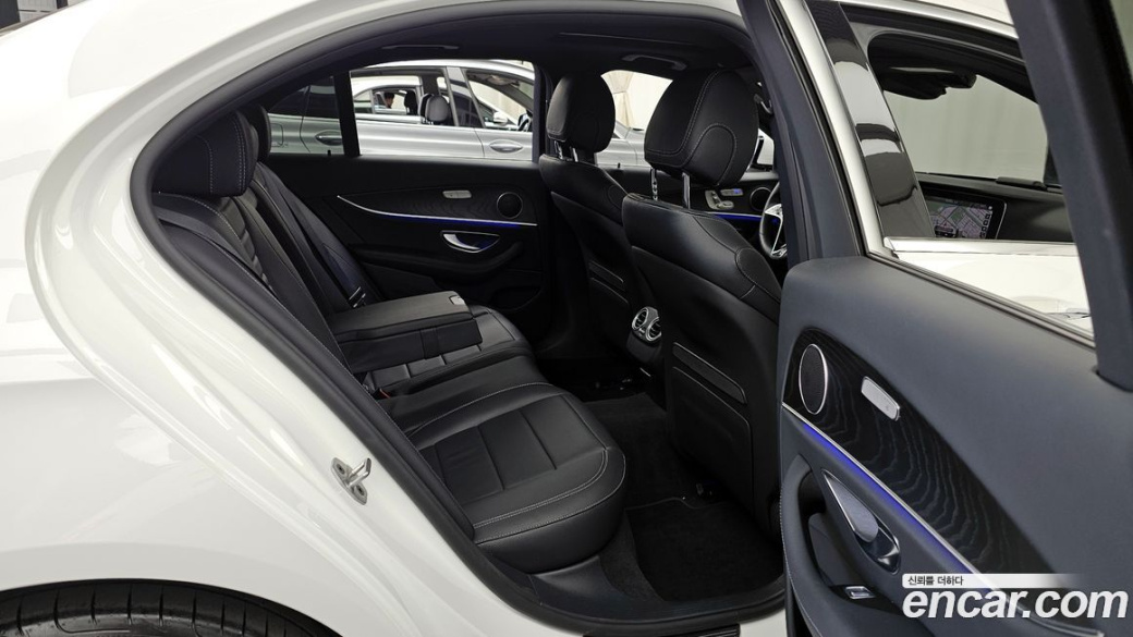 Mercedes-Benz E-Class E250 Avantgarde, 2022