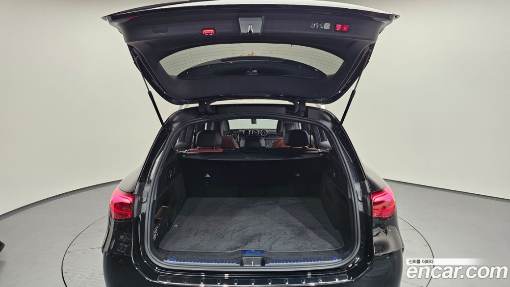 Mercedes-Benz GLC-Class GLC300 4MATIC AMG Line, 2024