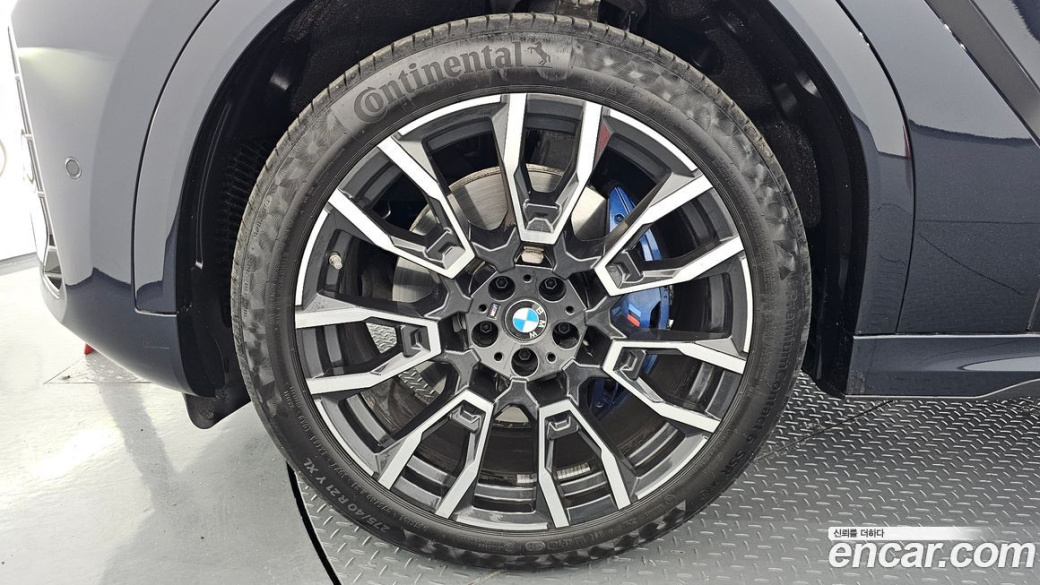 BMW X6 xDrive40i M Sport, 2025