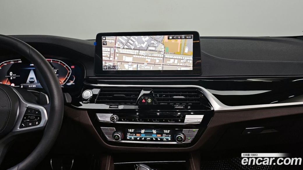 BMW 5-Series 530i xDrive M Sport Package, 2023