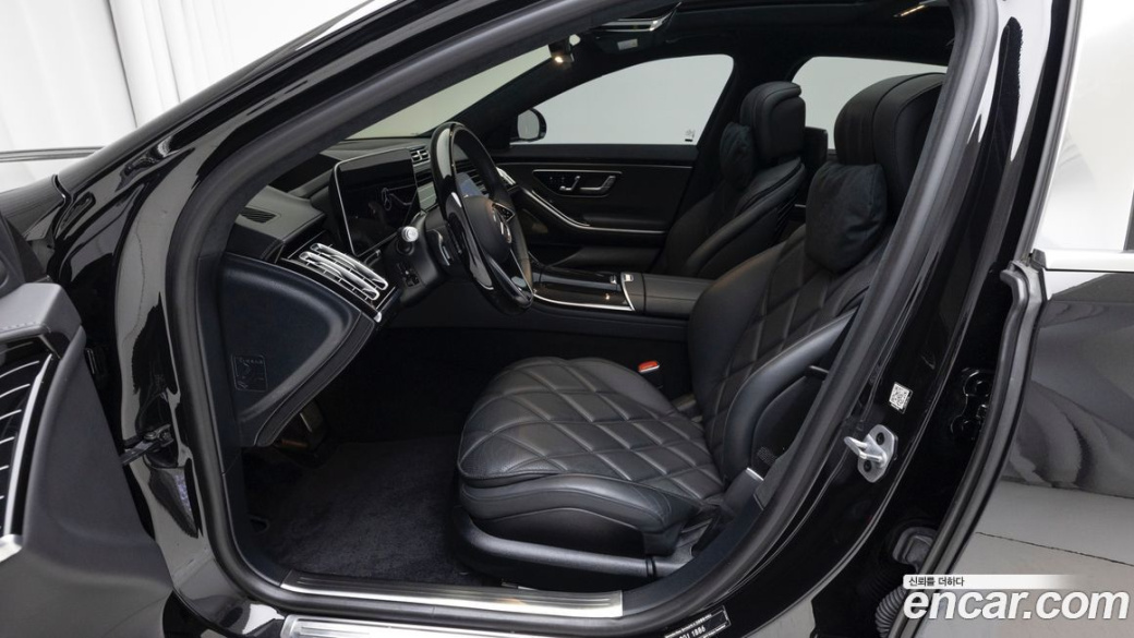 Mercedes-Benz S-Class Maybach S580 4MATIC, 2024