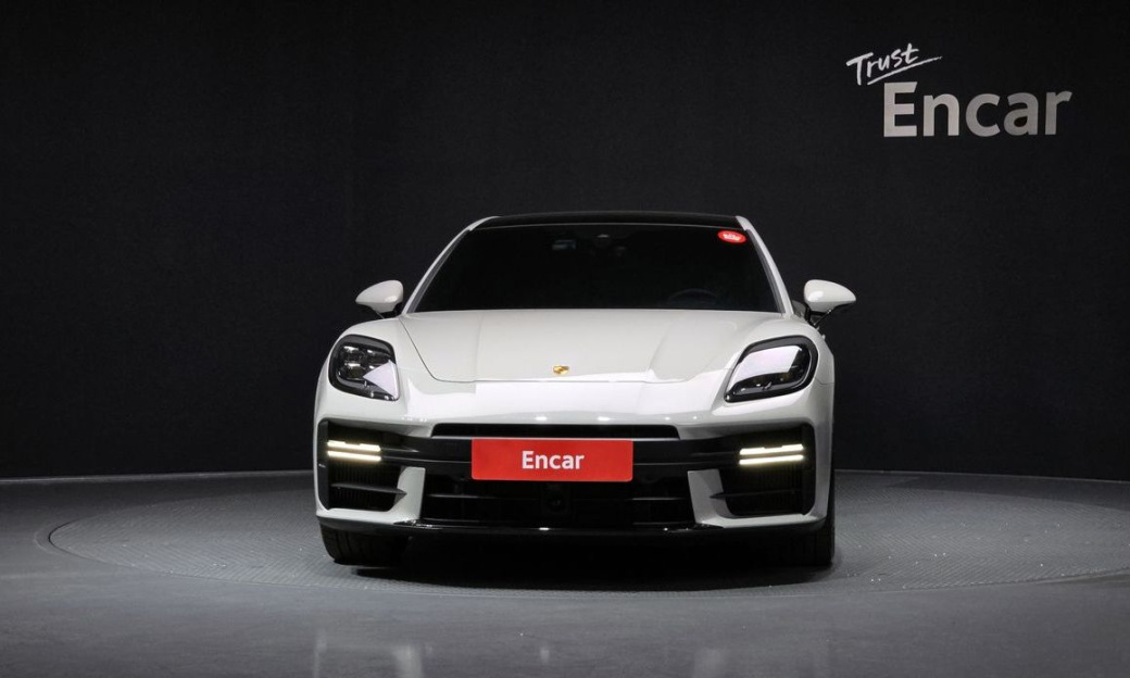 Porsche Panamera 4.0 GTS, 2025