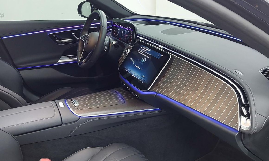 Mercedes-Benz E-Class E300 4MATIC Exclusive, 2024