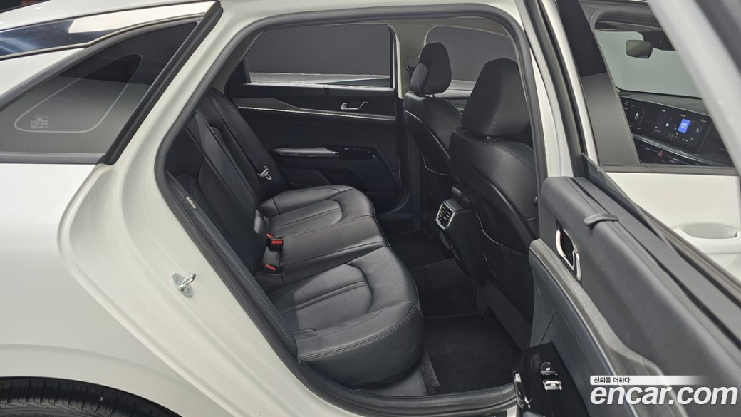 Kia K5 2.0, 2024