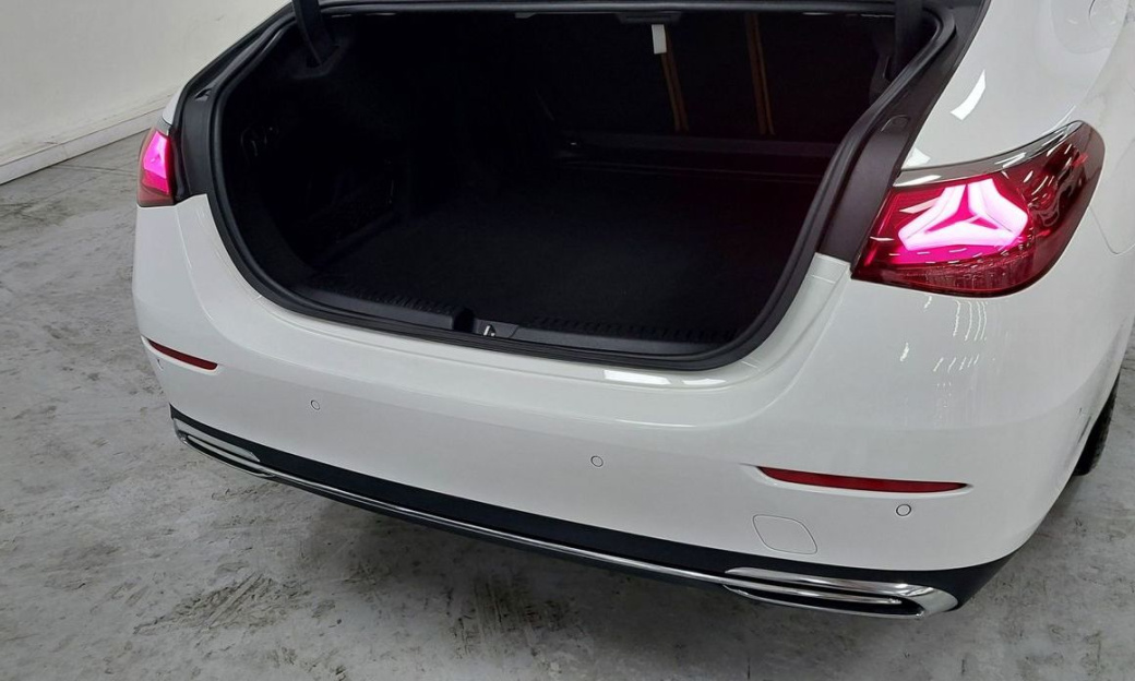 Mercedes-Benz E-Class E220d 4MATIC Exclusive, 2024