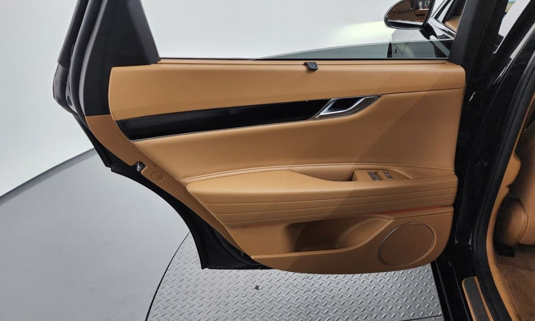 Genesis G80 Gasoline 2.5 Turbo 2WD, 2026