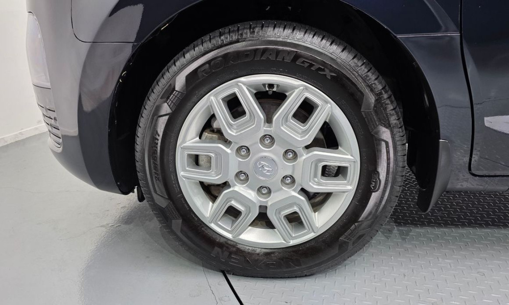 Hyundai Staria 4WD Tourer 9-Seater, 2024