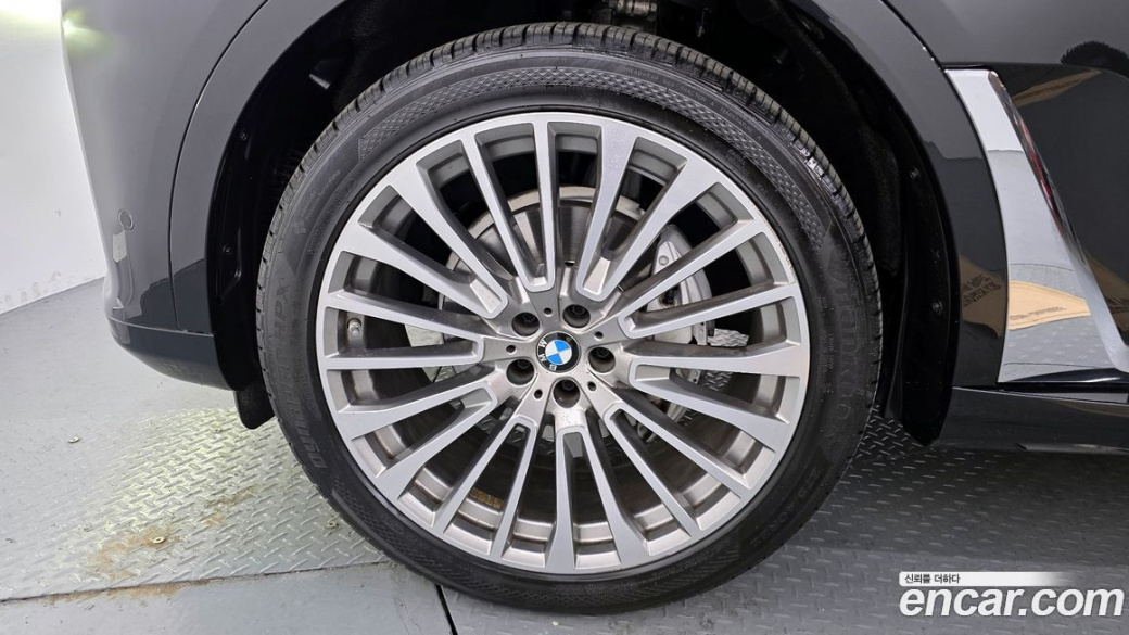BMW X7 xDrive 40i Design Pure Excellence 7-Seater, 2022