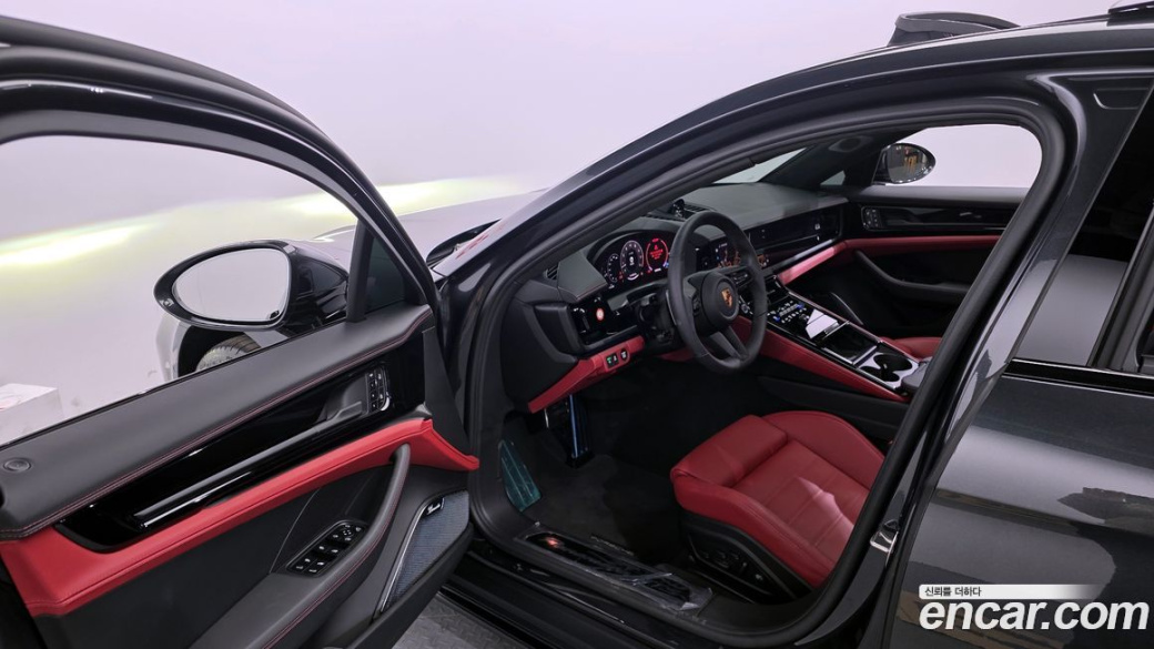 Porsche Panamera 4.0 GTS, 2025