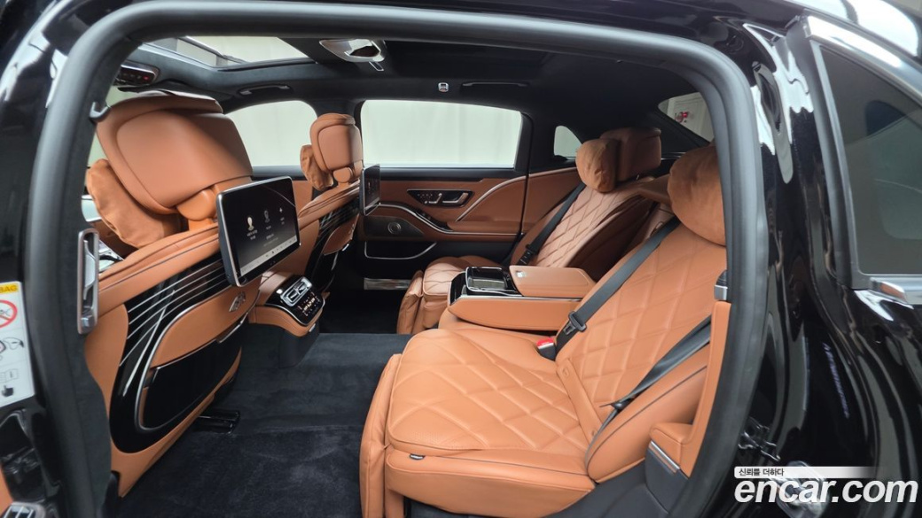Mercedes-Benz S-Class Maybach S580 4MATIC, 2024