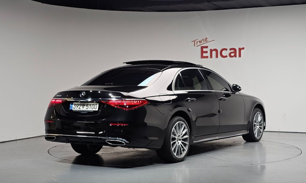 Mercedes-Benz S-Class S500L 4MATIC, 2022