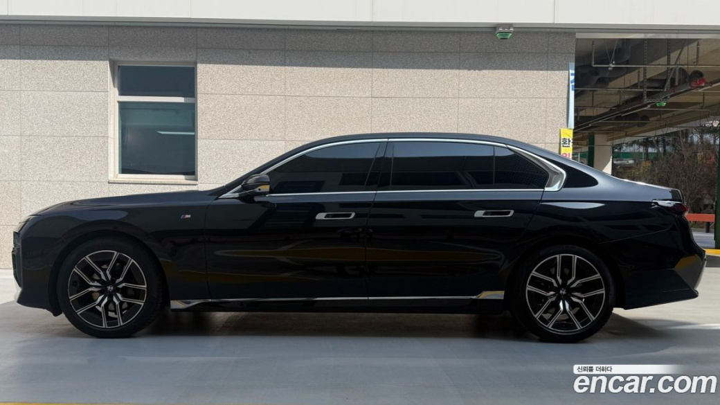 BMW 7-Series 740d xDrive M Sport, 2024
