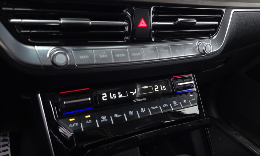 Kia Mohave Diesel 3.0 4WD 7-Seater, 2024