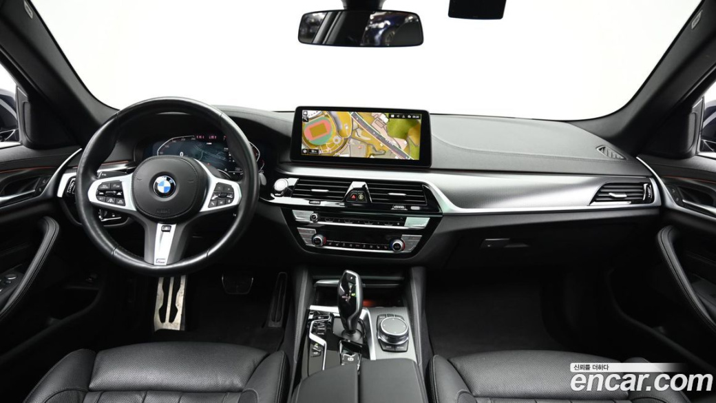 BMW 5-Series 520i M Sport, 2023