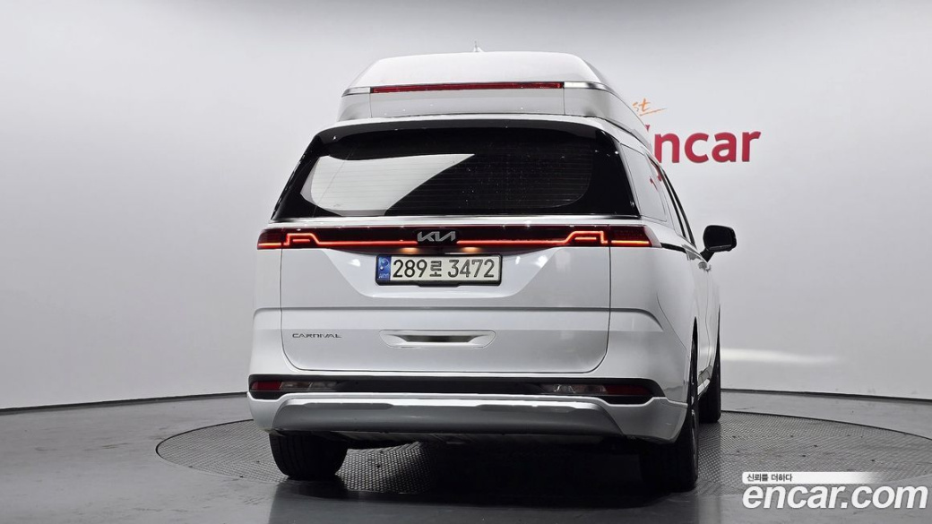 Kia Carnival 7-Seater Hi-Limousine, 2022