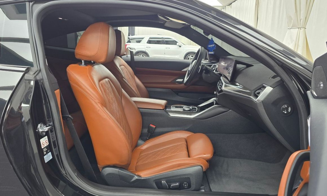 BMW 4-Series M440i xDrive Coupe, 2024