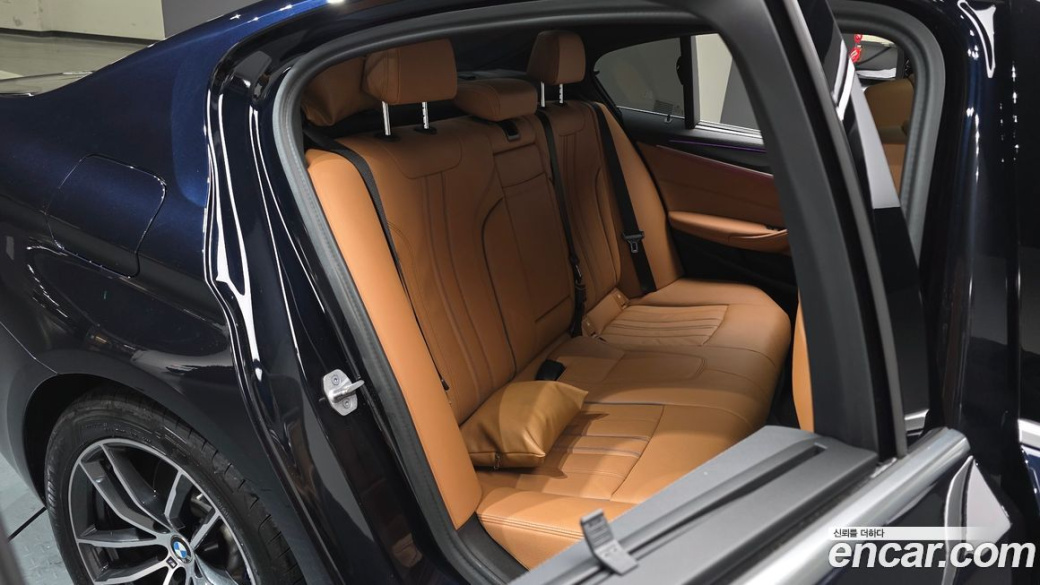 BMW 5-Series 520i M Sport, 2023