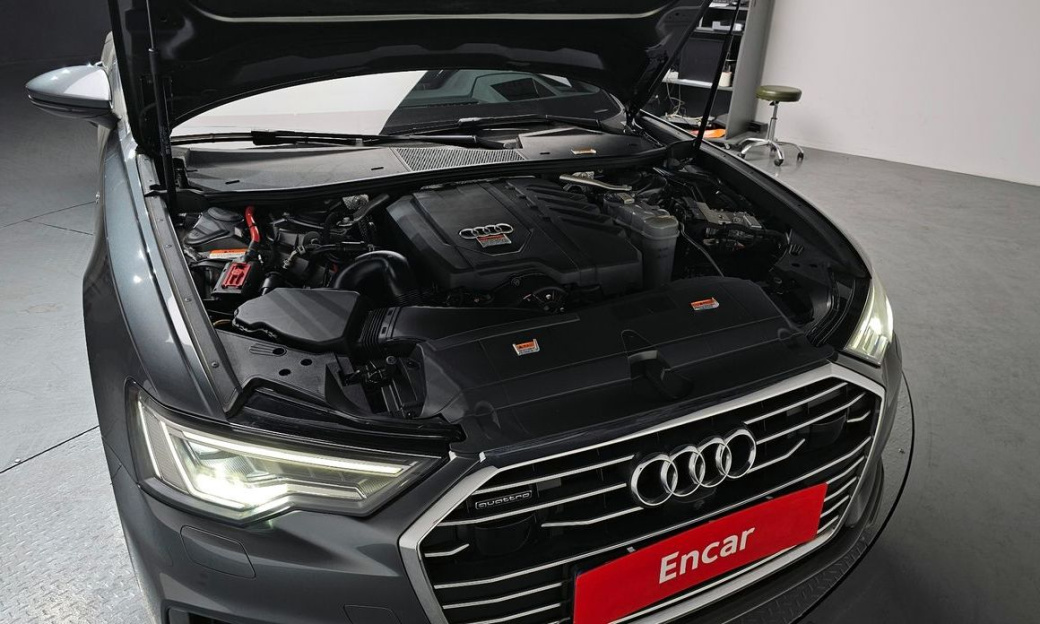 Audi A6 45 TFSI Quattro Premium, 2022
