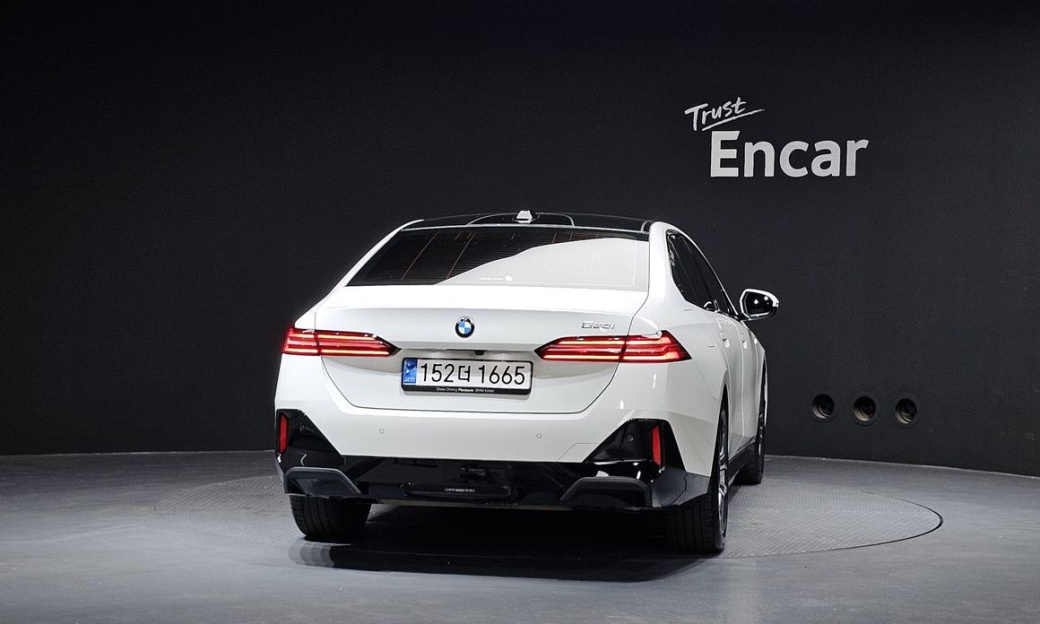 BMW 5-Series 520i M Sport, 2024