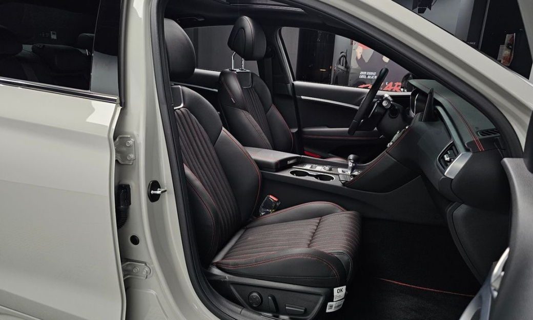Genesis G70 Gasoline 2.5T 4WD, 2024