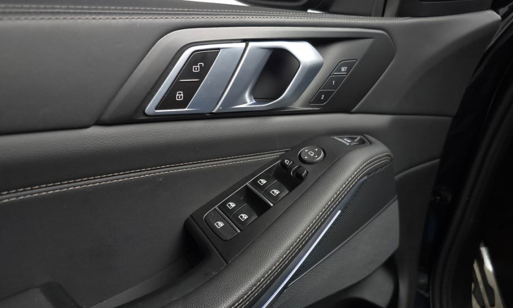 BMW X5 xDrive 40i M Sport, 2022