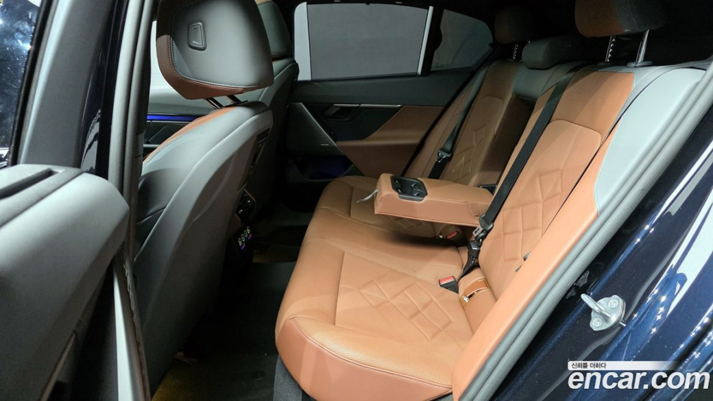 BMW 5-Series 530i xDrive M Sport, 2024
