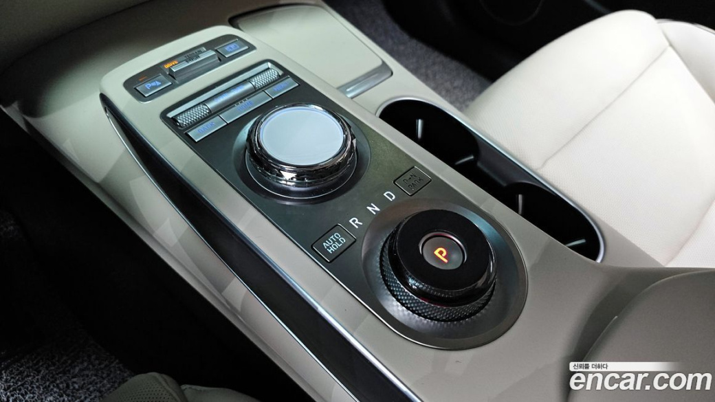 Genesis GV70 2.5T Gasoline AWD, 2024