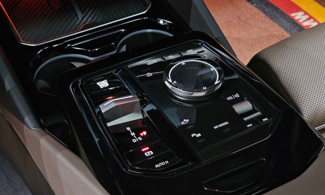 BMW 5-Series 520i M Sport, 2024