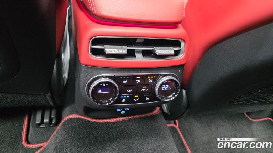 Genesis GV70 2.5T Gasoline 2WD, 2024