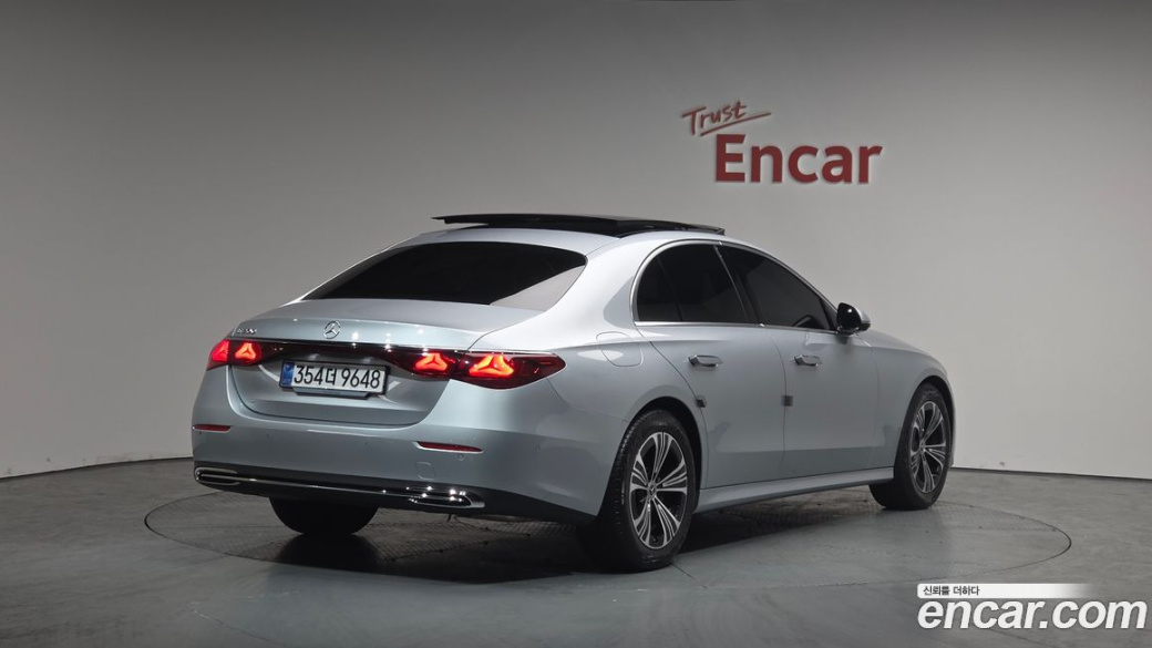 Mercedes-Benz E-Class E200 Avantgarde, 2025