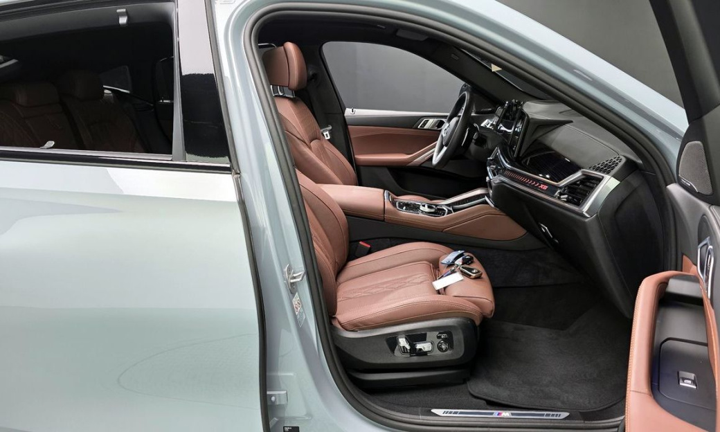 BMW X6 xDrive40i M Sport, 2024