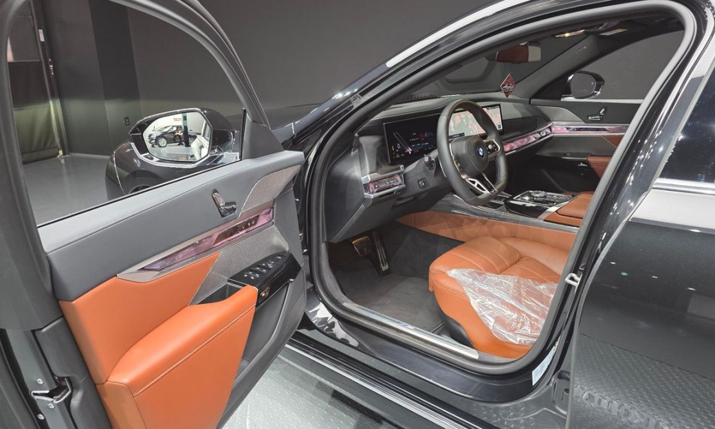 BMW 7-Series 740i xDrive M Sport, 2024