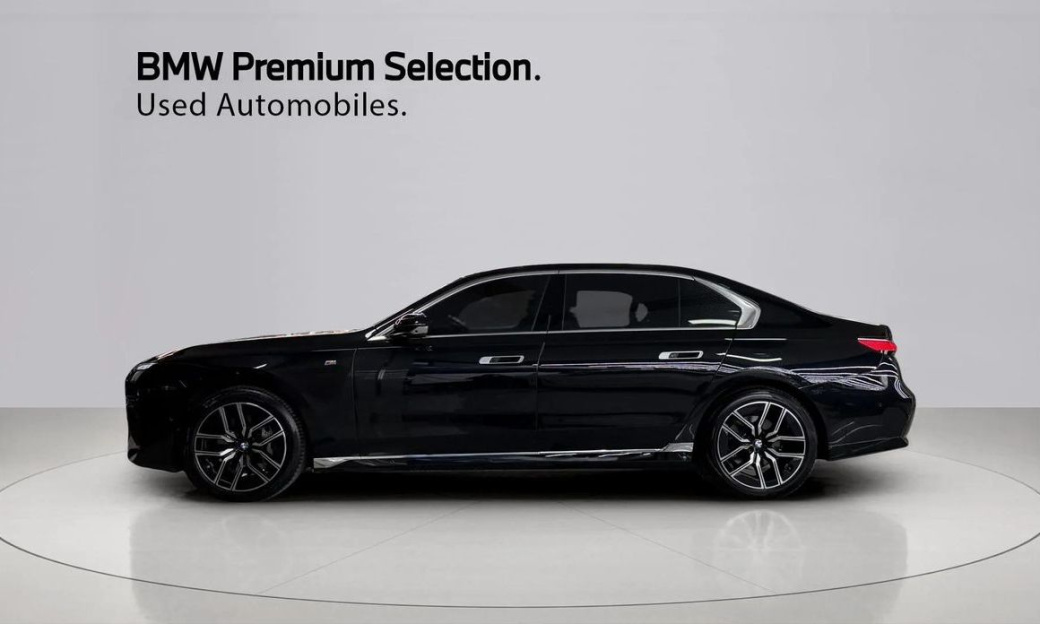 BMW 7-Series 740i xDrive M Sport, 2025
