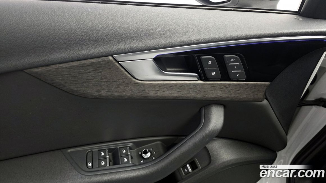 Audi A4 40 TFSI Premium, 2023
