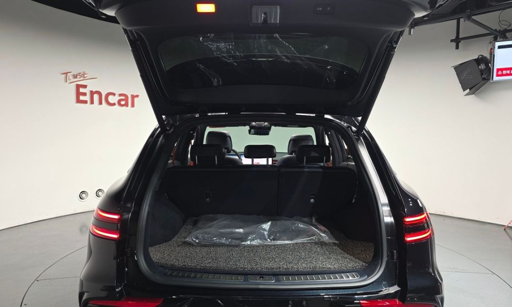 Genesis GV70 2.5T Gasoline AWD, 2025