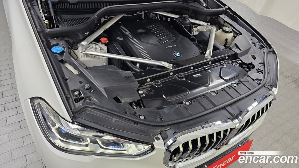 BMW X5 xDrive 40i M Sport, 2023