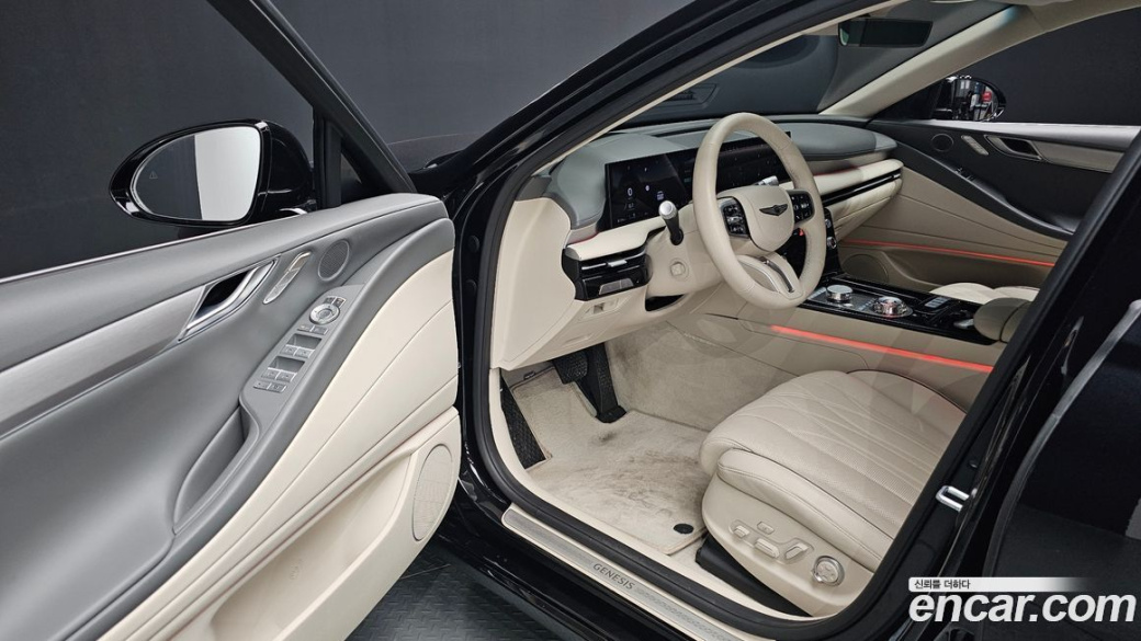 Genesis G80 Gasoline 2.5 Turbo AWD, 2025