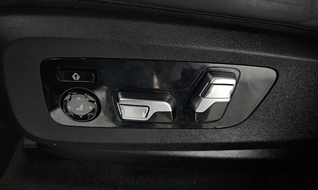BMW X5 xDrive 40i xLine, 2024