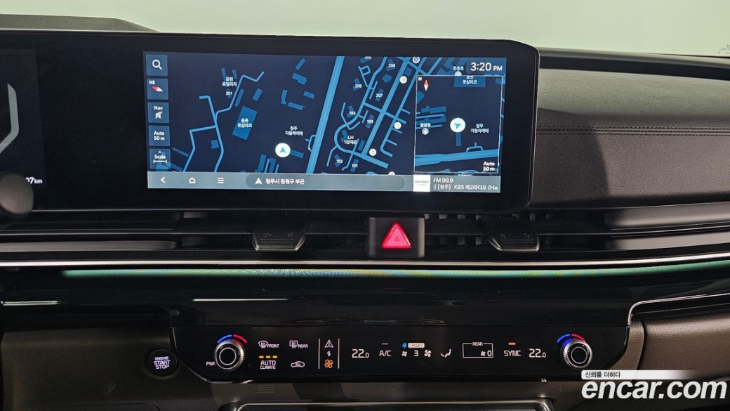Kia Carnival 7-Seater Gravity, 2024