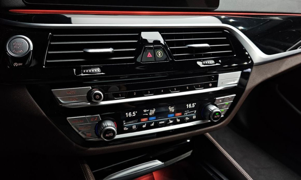 BMW 5-Series 530i M Sport Package, 2023