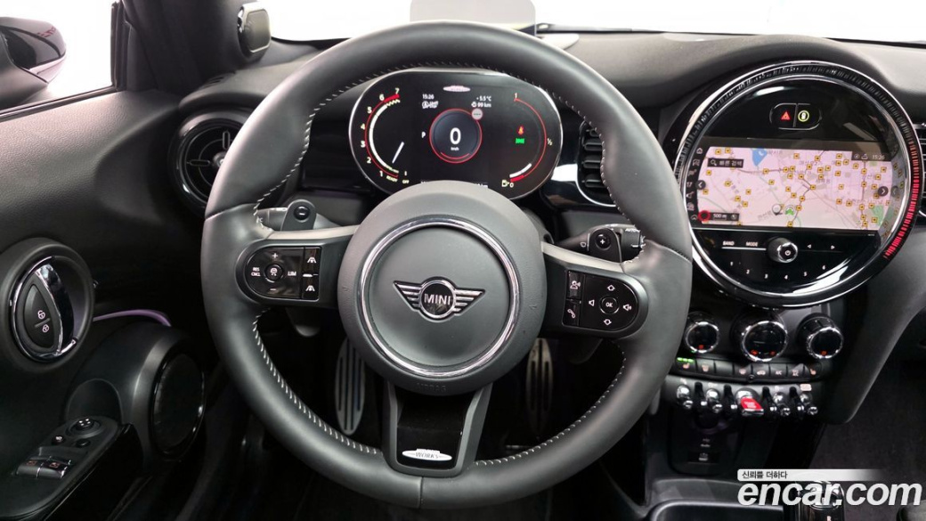 Mini Cooper JCW, 2024