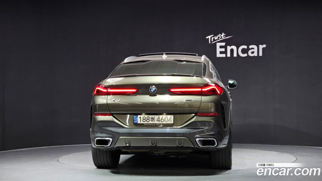 BMW X6 xDrive40i M Sport, 2022