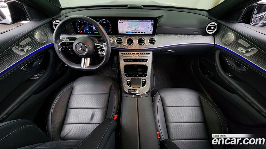 Mercedes-Benz E-Class E350 4MATIC AMG Line, 2023