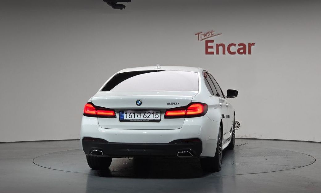 BMW 5-Series 520i M Sport, 2023