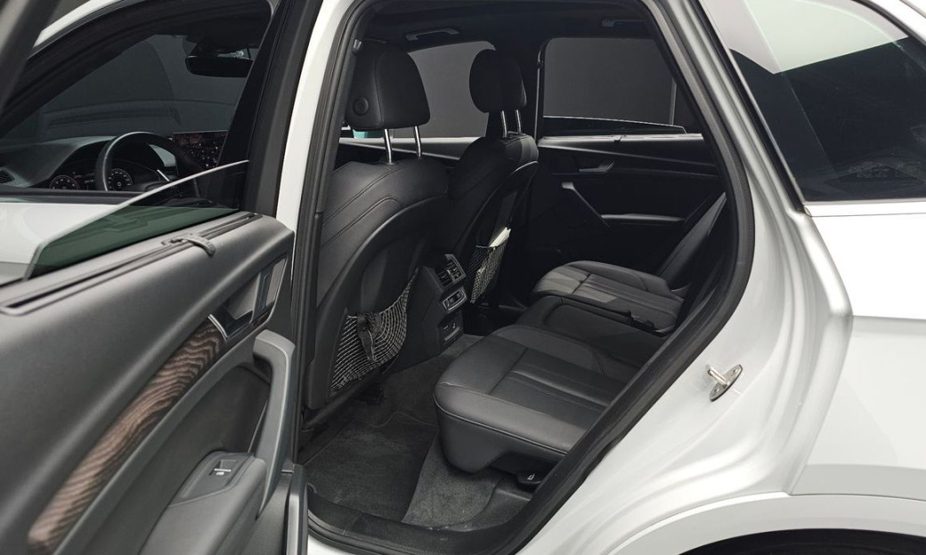 Audi Q5 45 TFSI Quattro Premium, 2023