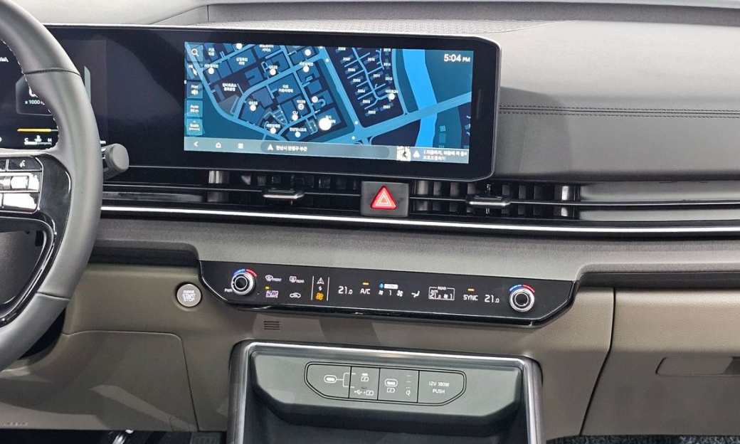 Kia Carnival 9-Seater Noblesse, 2025